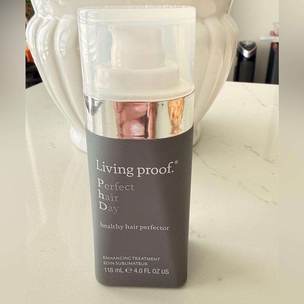 Living Proof Perfect Hair Day Healthy Hair Perfector - Picture 4 of 12